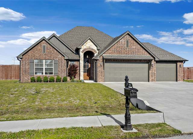 Property at 2661 S Catalayah Ln, Claremore, OK 74019, 3 beds, 2 baths