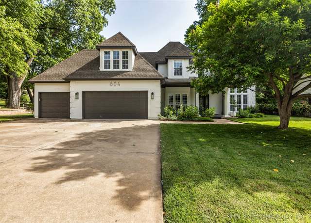 Property at 604 E Albuquerque St, Broken Arrow, OK 74011, 4 beds, 3.5 baths