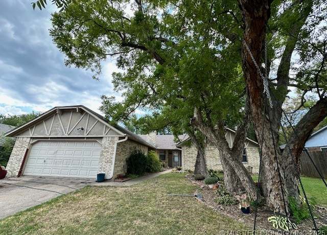 Property at 311 Gawf Rd, Muskogee, OK 74403, 3 beds, 2 baths