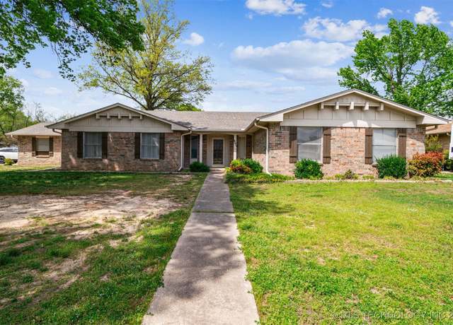Property at 601 Willow Ct, Pryor, OK 74361, 4 beds, 2.5 baths