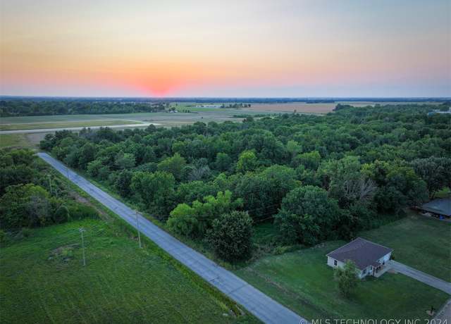 Property at 30th Ave NW, Miami, OK 74354