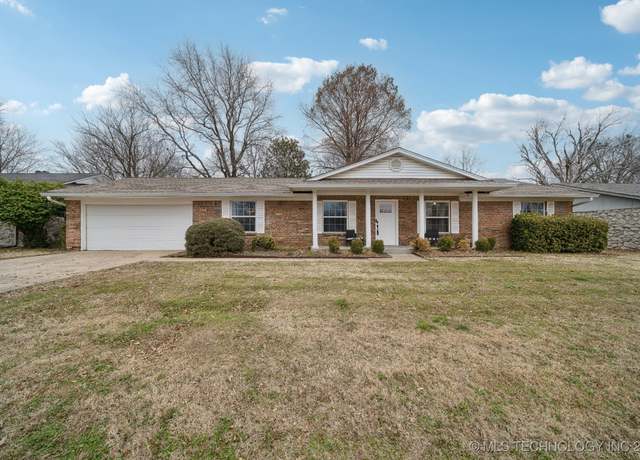 Property at 2604 Turner St, Muskogee, OK 74403, 3 beds, 2 baths