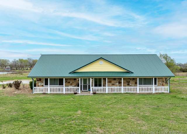 Property at 396271 W 2900 Rd, Ochelata, OK 74051, 3 beds, 2 baths