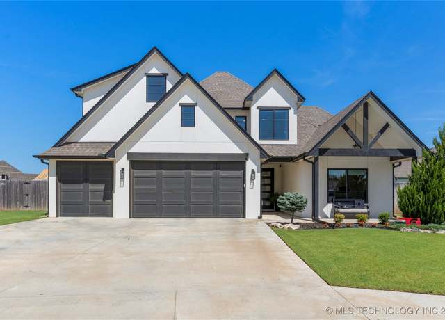 Property at 2871 E 142nd Ct S, Bixby, OK 74008, 4 beds, 3 baths