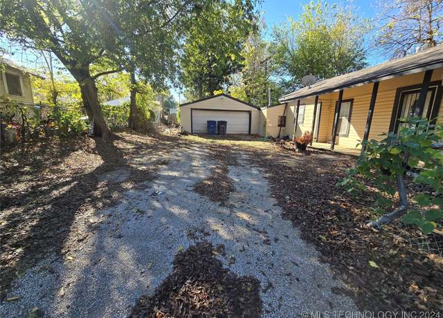 Property at 2202 E Tecumseh St, Tulsa, OK 74110, 3 beds, 1 bath