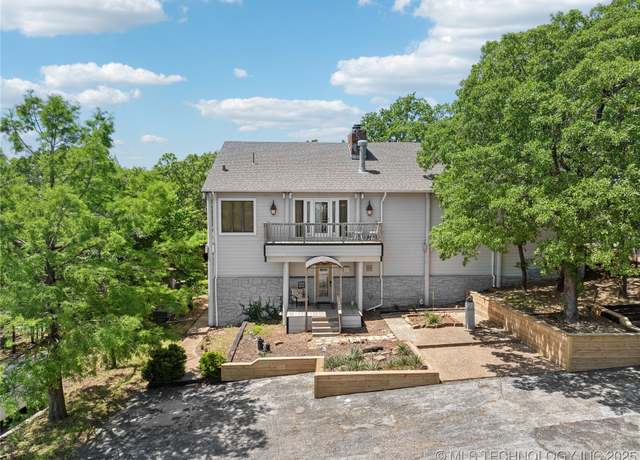 Property at 2 Diamond Head Dr, Sand Springs, OK 74063, 9 beds, 5.5 baths