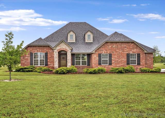 Property at 6240 E 330 Rd, Talala, OK 74080, 3 beds, 2 baths