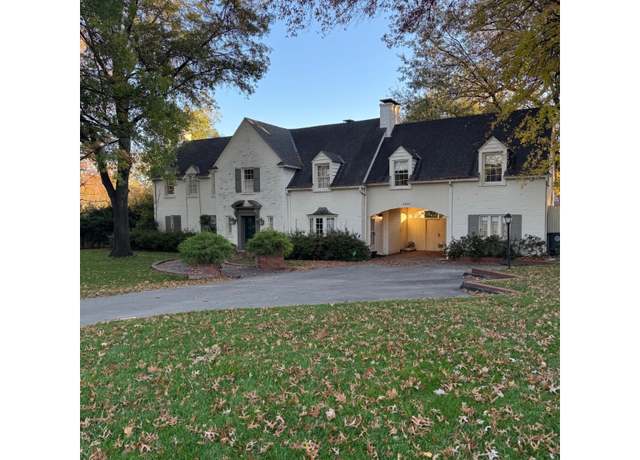 Property at 2520 E 30th St, Tulsa, OK 74114, 4 beds, 3.5 baths