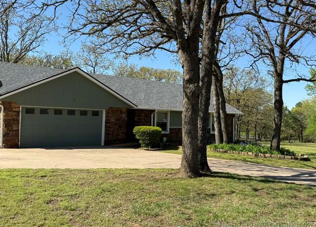 Property at 10 Gail Ln, Sapulpa, OK 74066, 3 beds, 2 baths