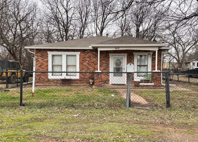 Property at 613 F St SW, Ardmore, OK 73401, 3 beds, 1 bath