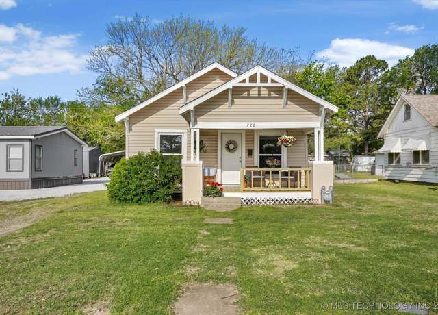 Property at 722 S Hughes Ave, Morris, OK 74445, 2 beds, 1 bath