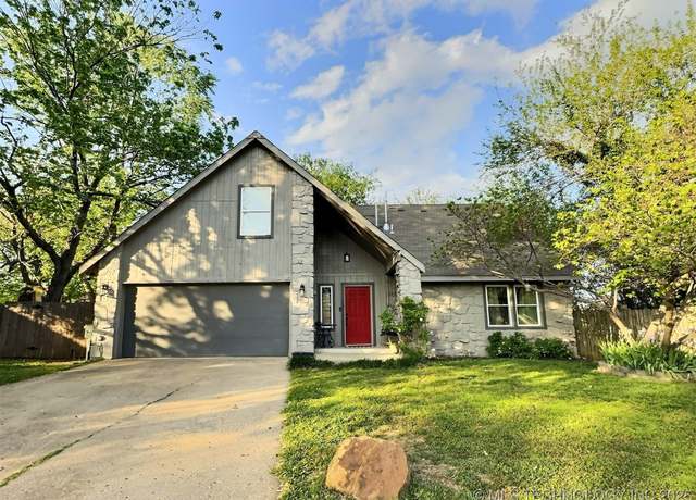 Property at 12105 E 89th St N, Owasso, OK 74055, 5 beds, 2.5 baths