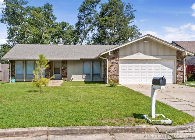 Property at 14127 E 24th Pl, Tulsa, OK 74134, 3 beds, 2 baths