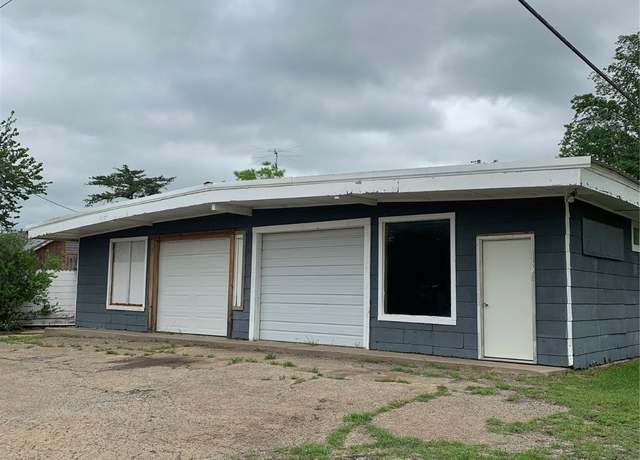 Property at 620 N Central St, Cushing, OK 74023, 3 beds, 1.5 baths