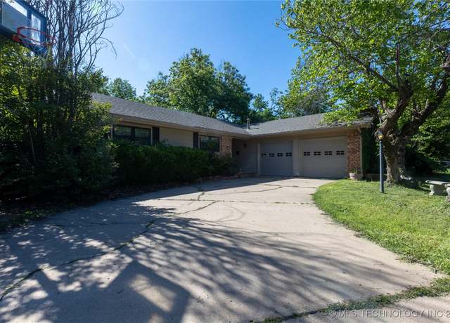Property at 5824 S 73rd EastAvenue E, Tulsa, OK 74145, 3 beds, 2 baths
