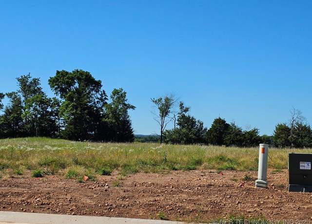 Property at 1990 N Everly Dr, Tahlequah, OK 74464