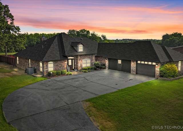 Property at 25390 Winding Trail Rd, Bokoshe, OK 74930, 3 beds, 3 baths