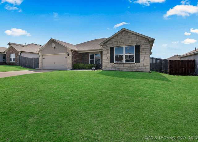 Property at 3720 S 150th EastAvenue, Tulsa, OK 74134, 4 beds, 2 baths