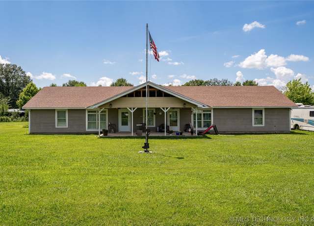 Property at 22703 Thompson Ln, Bokoshe, OK 74930, 7 beds, 6 baths