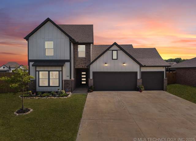Property at 7222 E 154th St S, Bixby, OK 74008, 4 beds, 3 baths