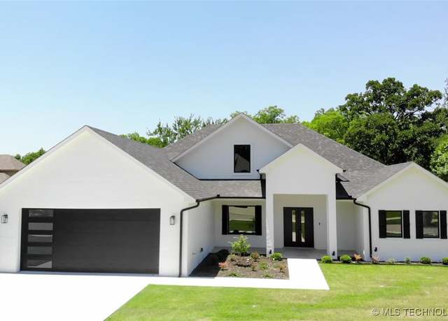 Property at 1223 Buckingham, Ardmore, OK 73401, 5 beds, 3 baths