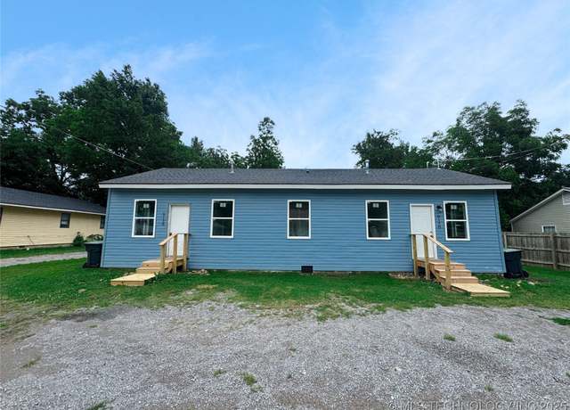 Property at 916 Coy Ave, Tahlequah, OK 74464, 3 beds, 2 baths