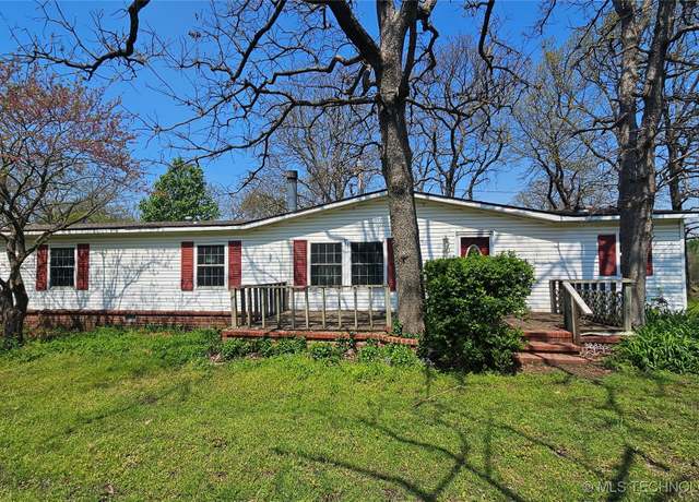Property at 1445 N 237 Rd, Mounds, OK 74047, 4 beds, 3 baths