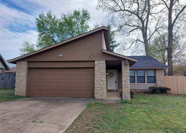 Property at 9132 S 89th EastAvenue, Tulsa, OK 74133, 3 beds, 2 baths