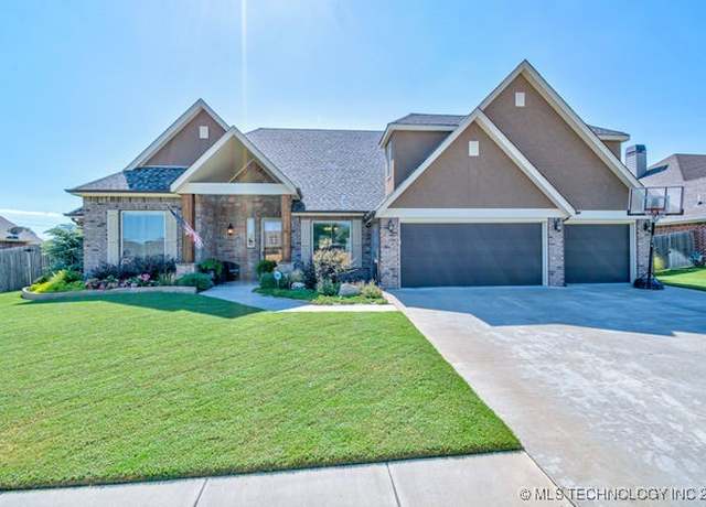 Property at 113 Prairie Ridge Dr, Bartlesville, OK 74006, 4 beds, 3.5 baths