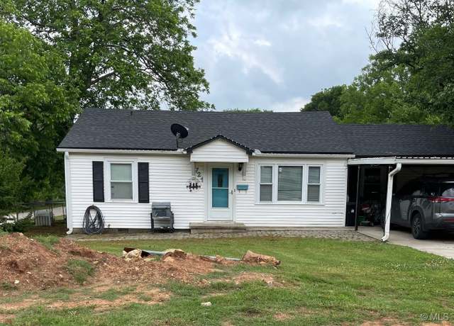 Property at 721 E Wynnewood, Sulphur, OK 73086, 4 beds, 2 baths