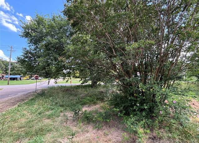 Property at 611 E Wolf, Madill, OK 73446