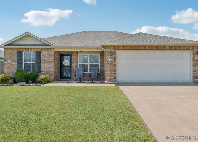 Property at 25082 S Brook Ln, Claremore, OK 74019, 3 beds, 2 baths