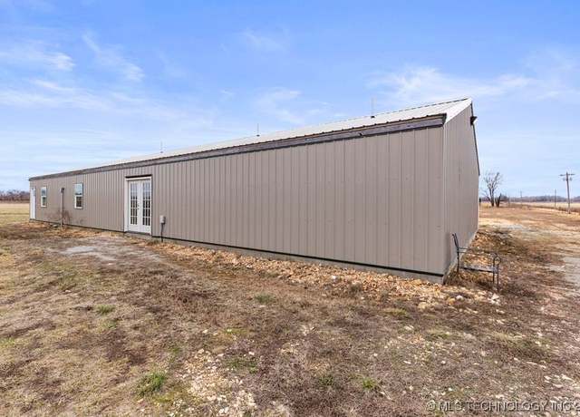 Property at 31298 S 650 Rd, Grove, OK 74344, 3 beds, 1 bath