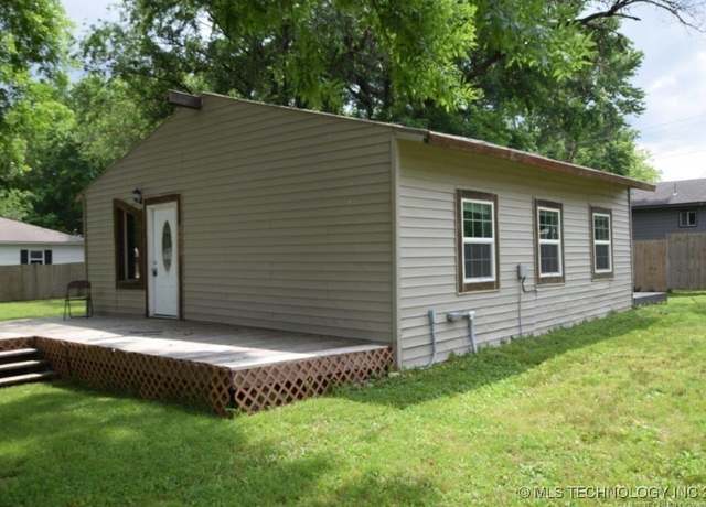 Property at 1412 S Locust St, Westville, OK 74965, 3 beds, 1 bath