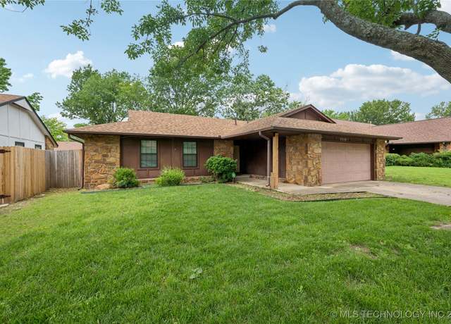 Property at 3352 S 143rd EastAvenue, Tulsa, OK 74143, 3 beds, 2 baths