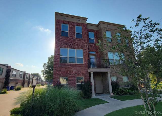 Property at 120 S Birch Ave, Broken Arrow, OK 74012, 4 beds, 3 baths