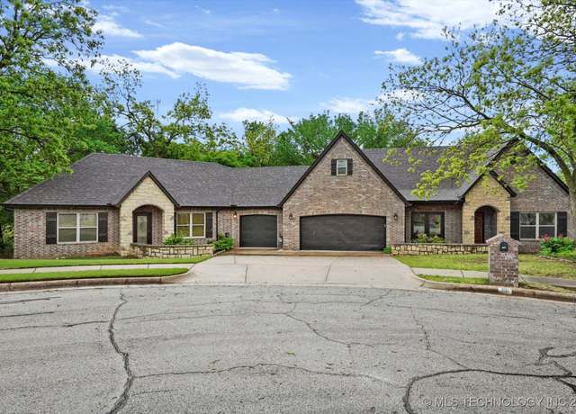 Property at 118 Cornerstone Ct, Sapulpa, OK 74066, 4 beds, 3.5 baths