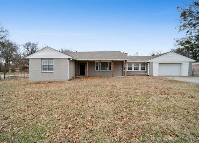 Property at 120 S Elliott St, Pryor, OK 74361, 4 beds, 2 baths
