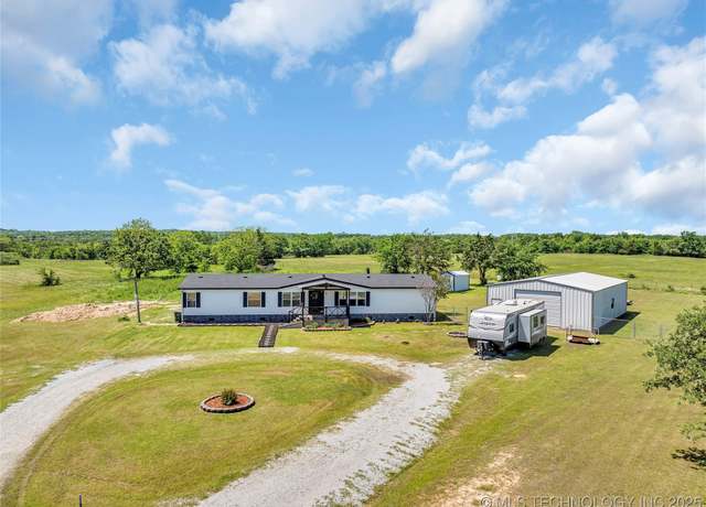 Property at 309 Stirling, Ardmore, OK 73401, 3 beds, 2.5 baths