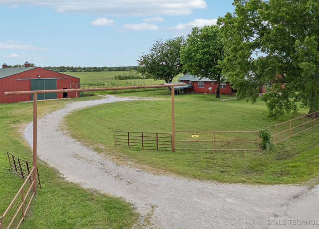 Property at 9590 S 4240 Rd, Chelsea, OK 74016, 3 beds, 1.5 baths