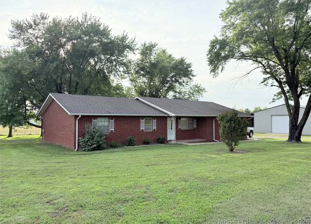 Property at 1604 N 2nd Ave, Warner, OK 74469, 3 beds, 2 baths