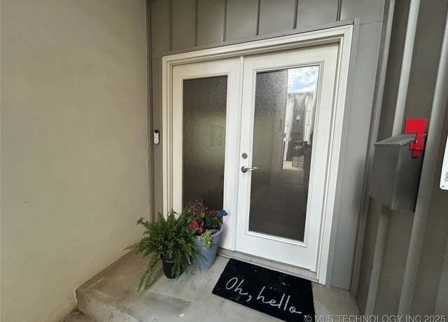 Property at 1428 S Quincy Ave Unit B, Tulsa, OK 74120, 3 beds, 2.5 baths