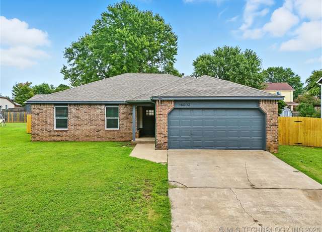 Property at 16003 S 294th Ave E, Coweta, OK 74429, 3 beds, 2 baths