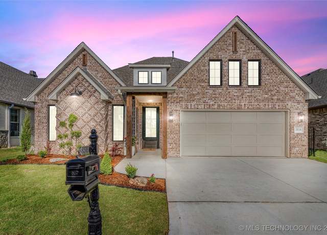 Property at 3814 S Nyssa Pl E, Broken Arrow, OK 74011, 3 beds, 2 baths