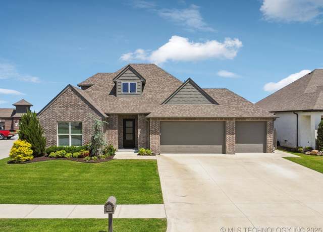 Property at 12623 S 73rd Pl, Bixby, OK 74008, 4 beds, 4 baths