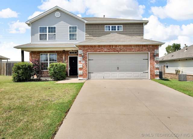 Property at 14760 S Fern Pl, Glenpool, OK 74033, 4 beds, 2.5 baths