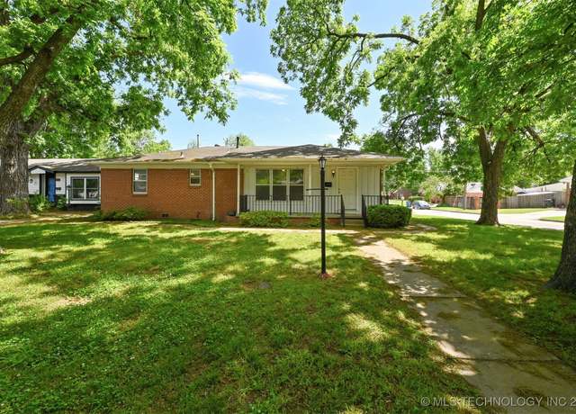 Property at 1604 E 55th Pl, Tulsa, OK 74105, 3 beds, 2 baths