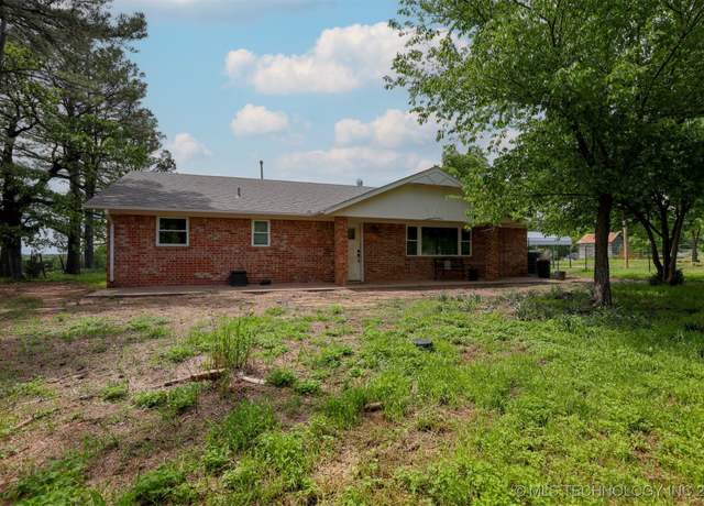 Property at 1414 N Eagle Rd, Yale, OK 74085, 3 beds, 1.5 baths
