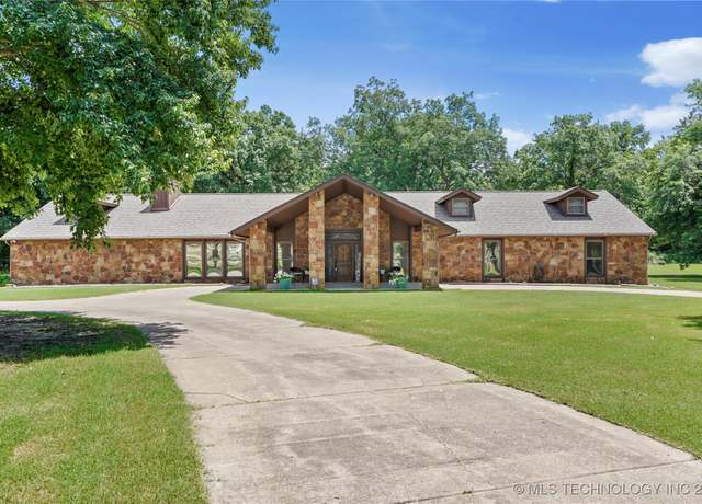 Property at 18251 145th WestAvenue, Sapulpa, OK 74066, 4 beds, 3 baths