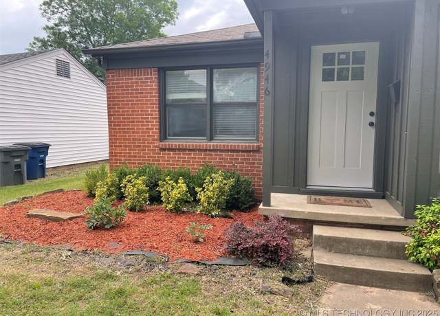 Property at 4946 S Newport Ave, Tulsa, OK 74105, 3 beds, 1 bath